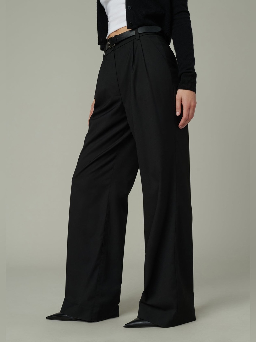 Joe's The Brody Pants Women's Black Stretch Pleated Wide Leg Trouser. Size 10
